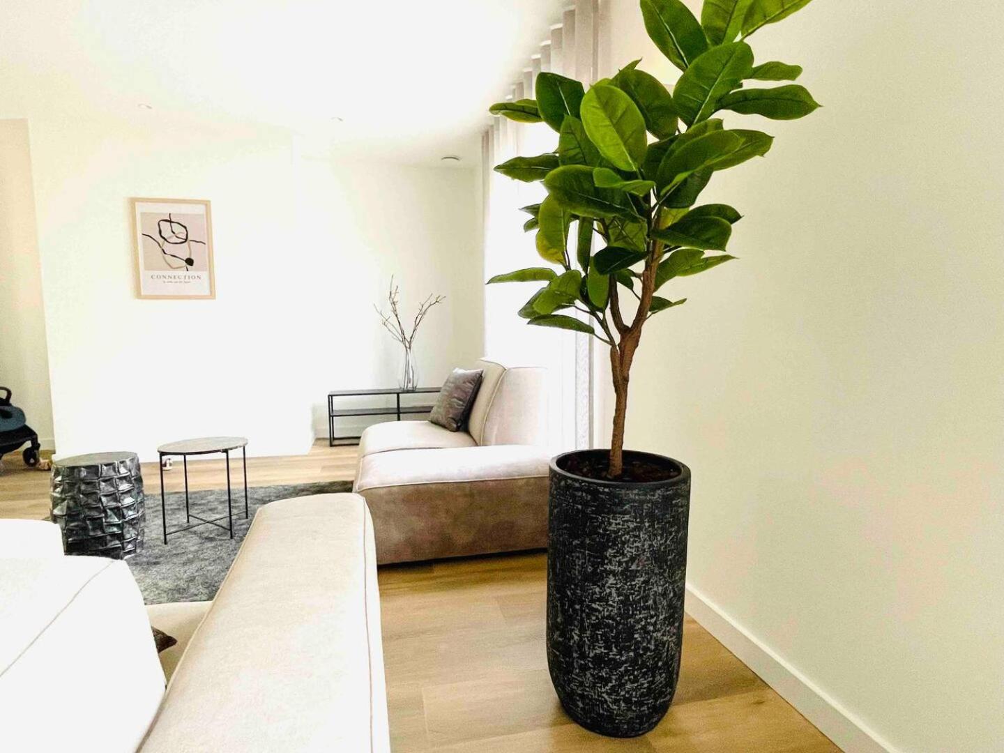 New Apartment In City Centre Large Орсхот Екстер'єр фото